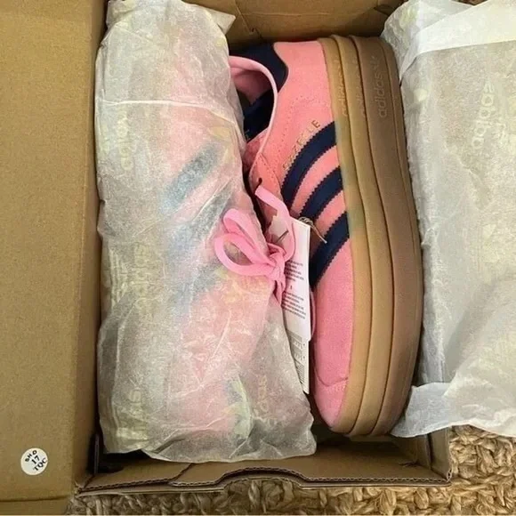 Adidas Women's Pink Gazelle Sneakers - Picture 5 of 5